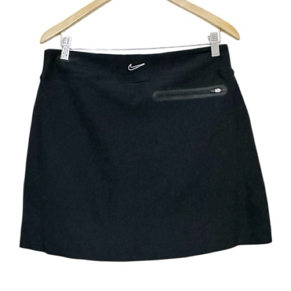 Nike Golf Tour Performance Women’s Black Skort Skirt - Size Medium - Picture 3 of 7